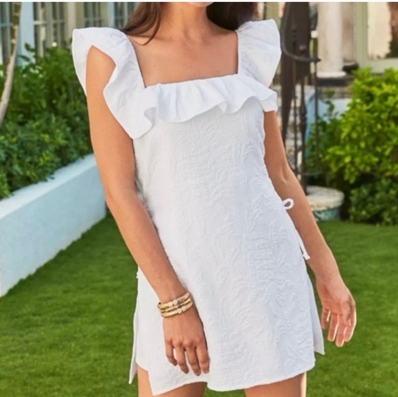 Lilly Pulitzer Pants - NWT Lilly Pulitzer Zoya Romper